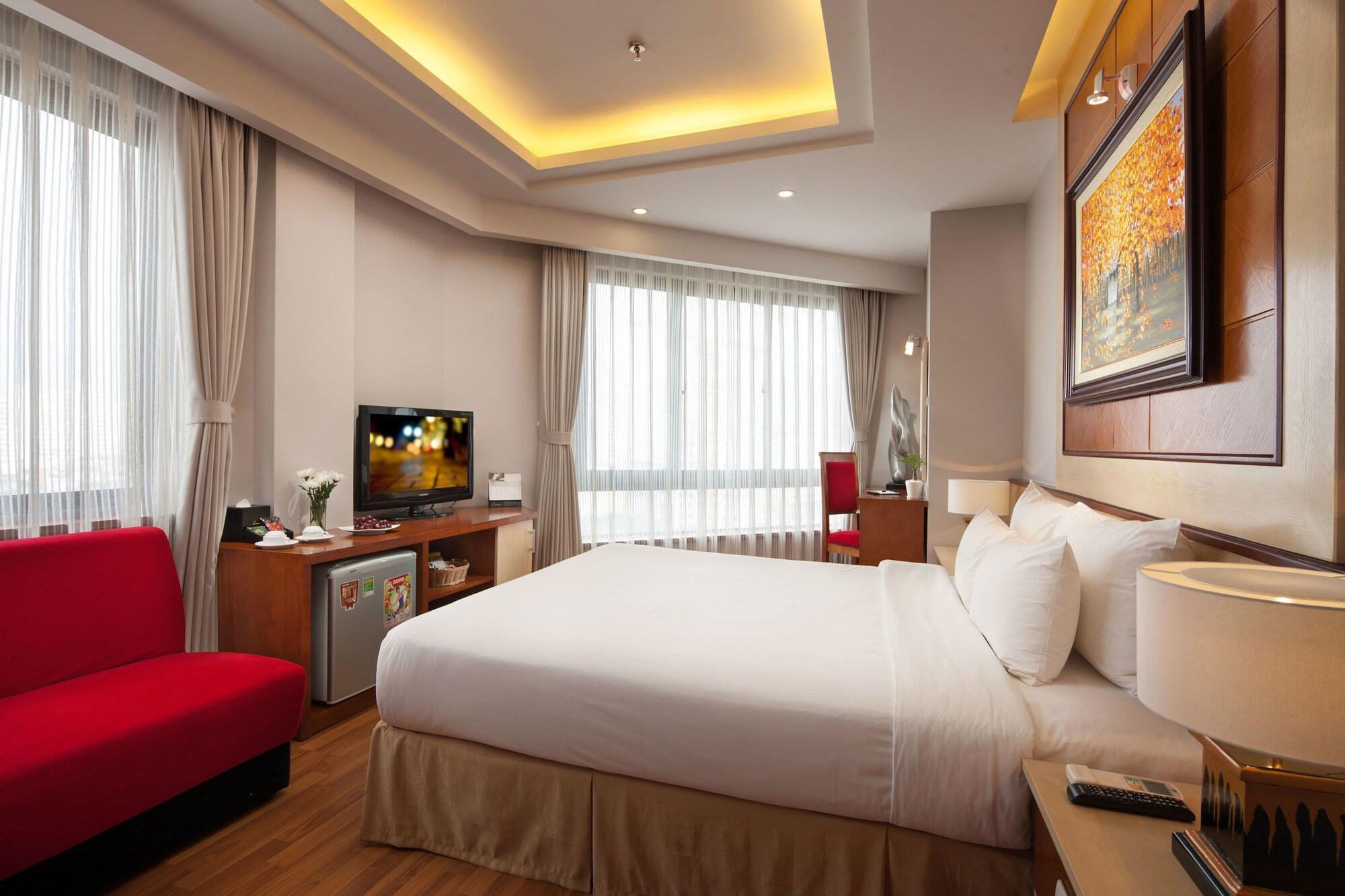 Luxeden Hotel Hanoi Esterno foto