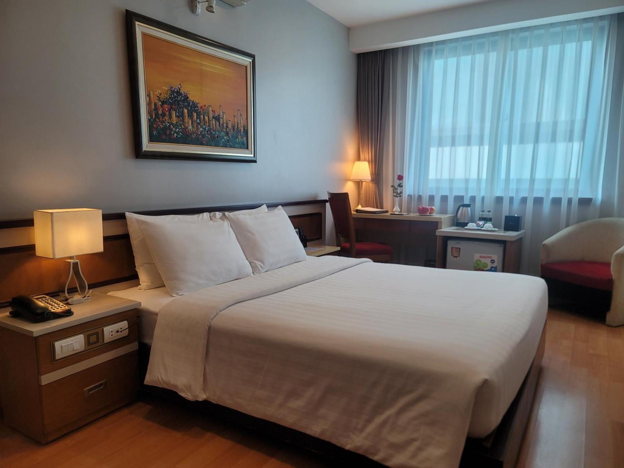 Luxeden Hotel Hanoi Esterno foto