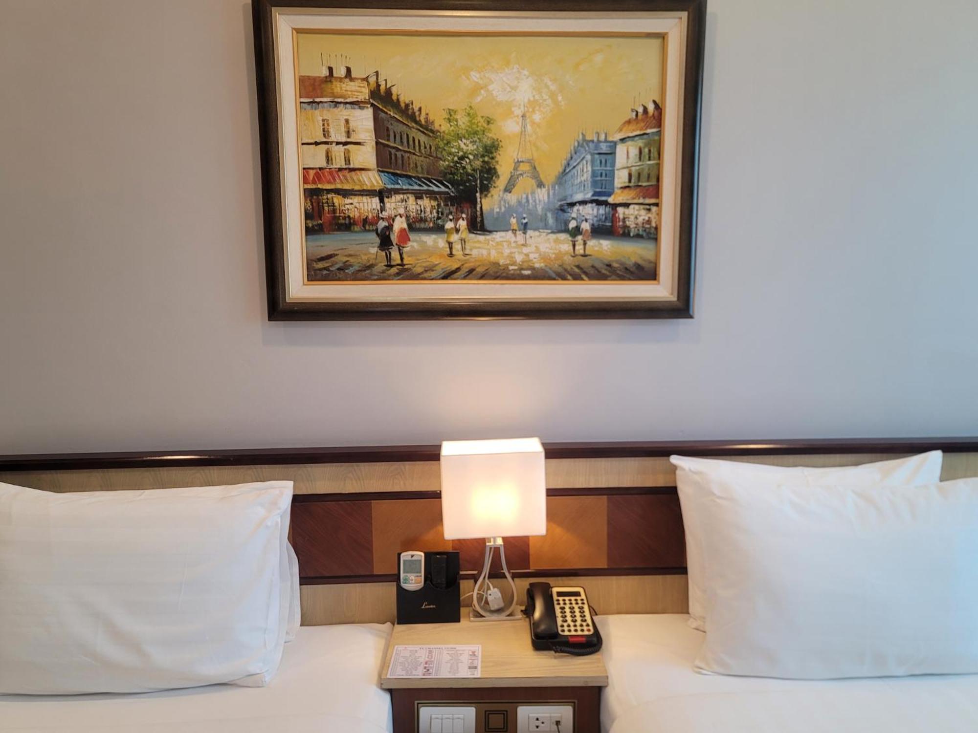 Luxeden Hotel Hanoi Esterno foto