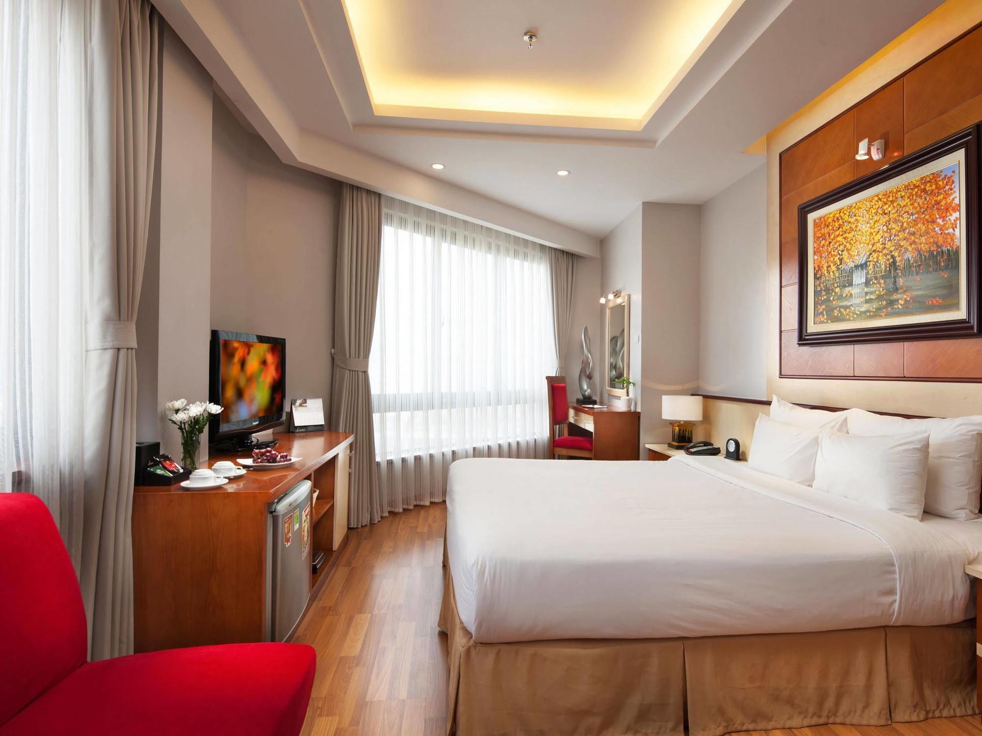 Luxeden Hotel Hanoi Esterno foto