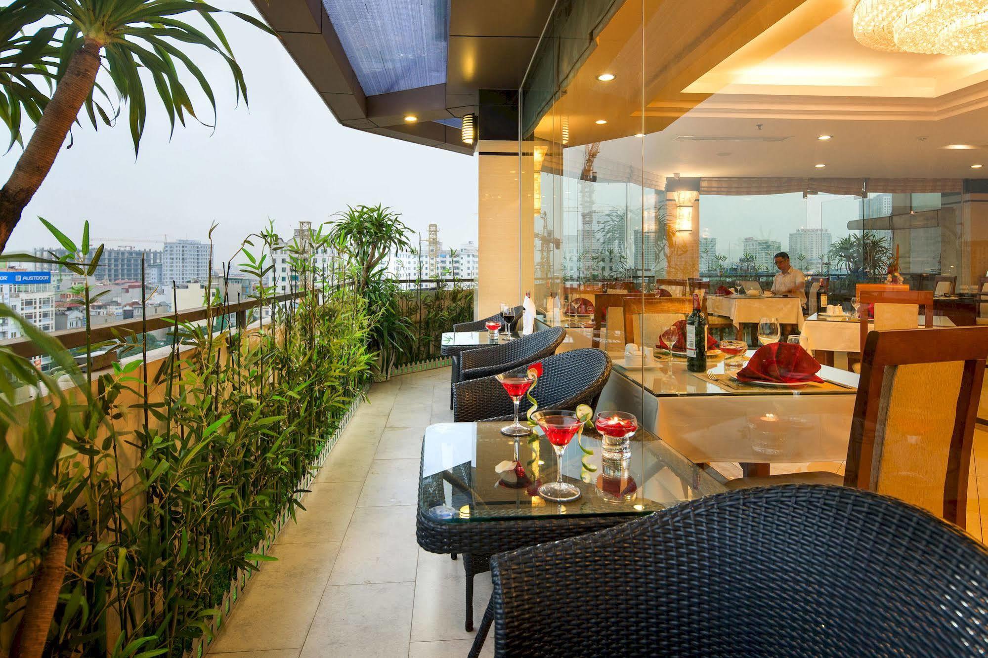 Luxeden Hotel Hanoi Esterno foto